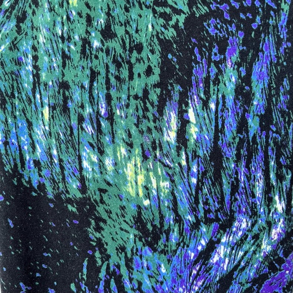 •Tuff Athletics• Soft Patterned Athletic Leggings - Size Medium - Picture 4 of 11